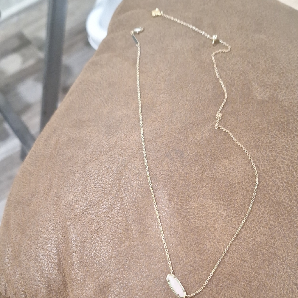 Elegant Gold Necklace